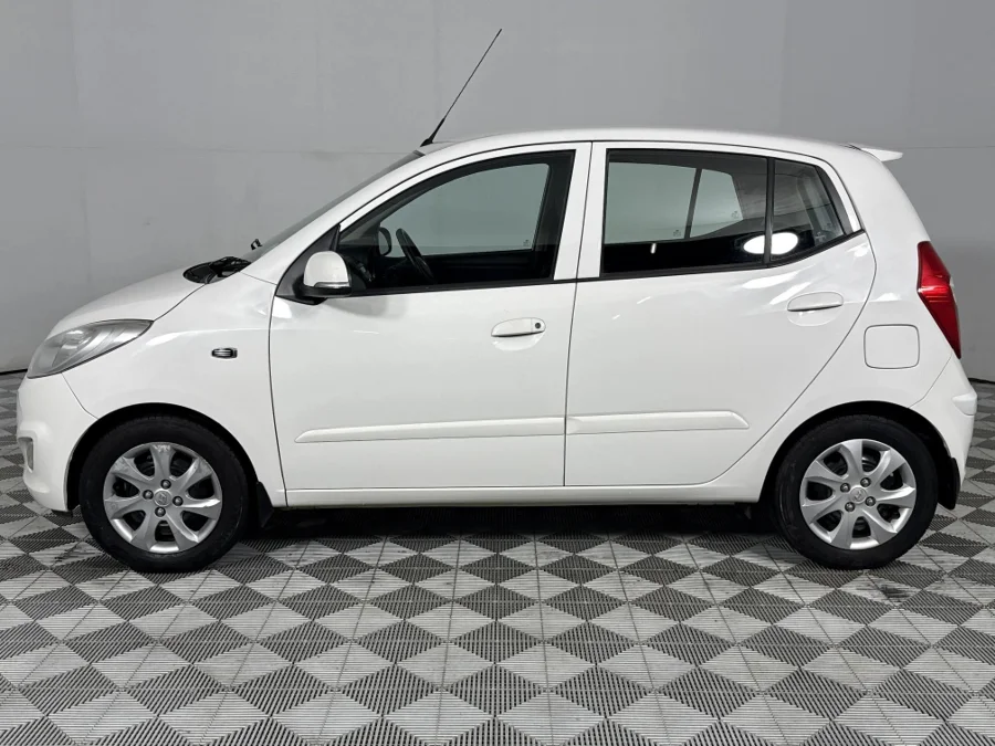 Used 2016 Hyundai i10 1.1 Motion - WeBuyCars Richmond