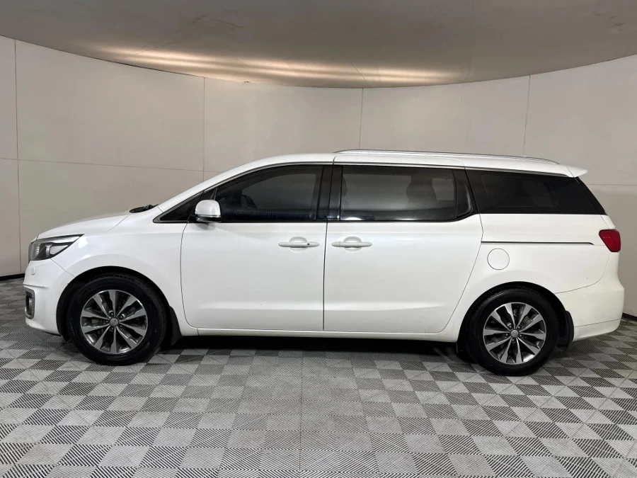 Used 2015 Kia Grand Sedona 2.2CRDi SXL - WeBuyCars Midstream Used 2015 Kia Grand Sedona 2.2CRDi SXL - WeBuyCars Midstream
