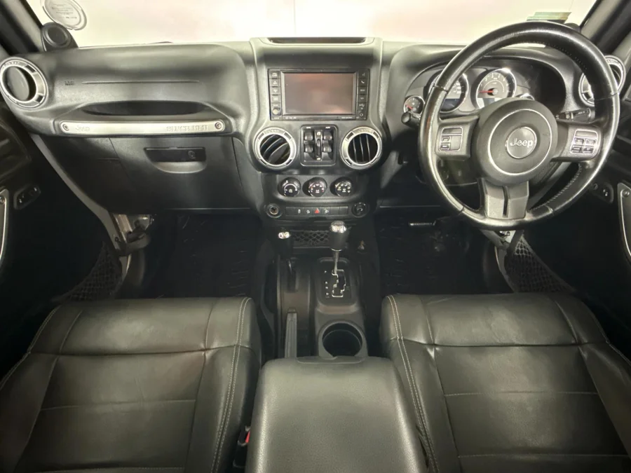 Used 2012 Jeep Wrangler Unlimited 3.6L Rubicon X - WeBuyCars Silverlakes Used 2012 Jeep Wrangler Unlimited 3.6L Rubicon X - WeBuyCars Silverlakes