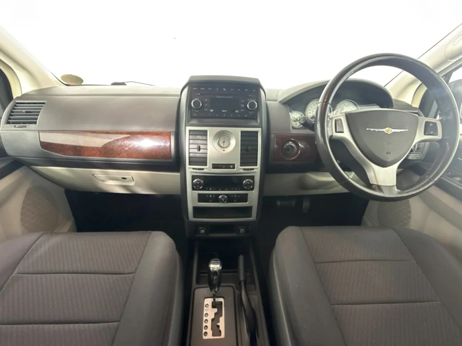 Used 2011 Chrysler Grand Voyager 3.8 LX - WeBuyCars Richmond Used 2011 Chrysler Grand Voyager 3.8 LX - WeBuyCars Richmond