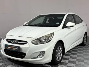Used 2014 Hyundai Accent sedan 1.6 Fluid