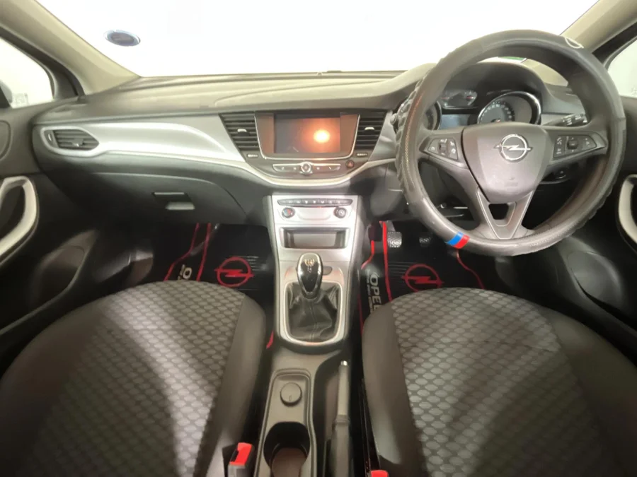 Used 2020 Opel Astra hatch 1.0T - WeBuyCars The Dome