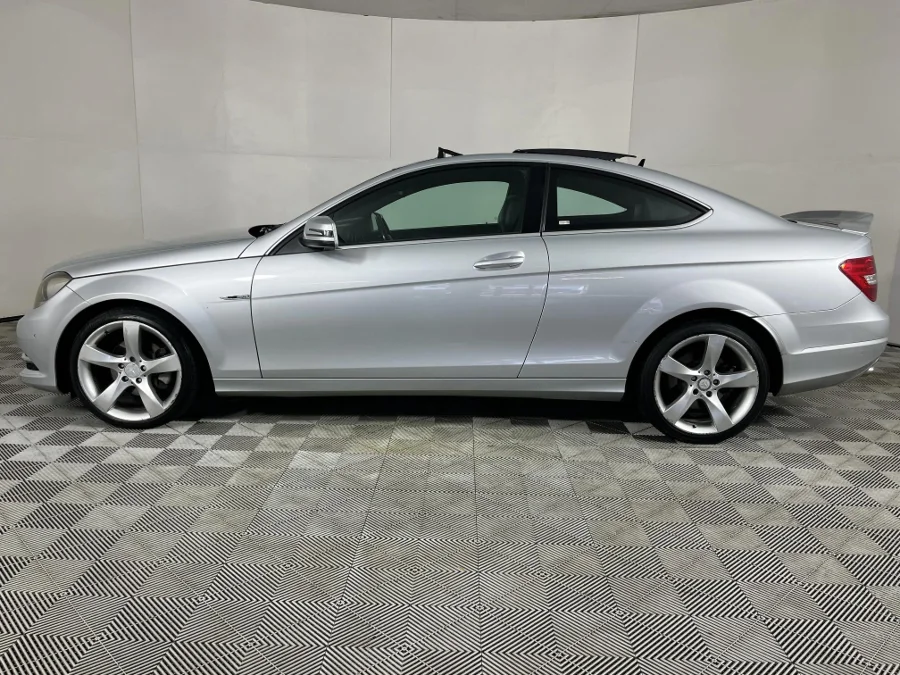 Used 2012 Mercedes-Benz C-Class C250 coupe - WeBuyCars The Dome Used 2012 Mercedes-Benz C-Class C250 coupe - WeBuyCars The Dome