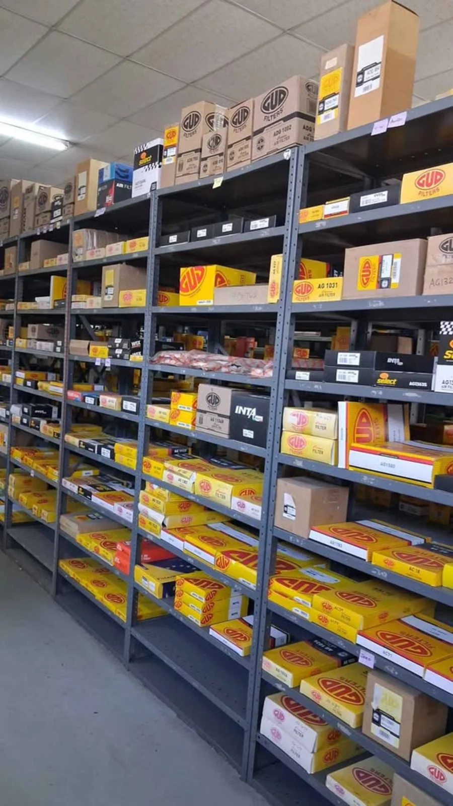 Air Fliter for all makes and Models available - Smiths Motor Spares