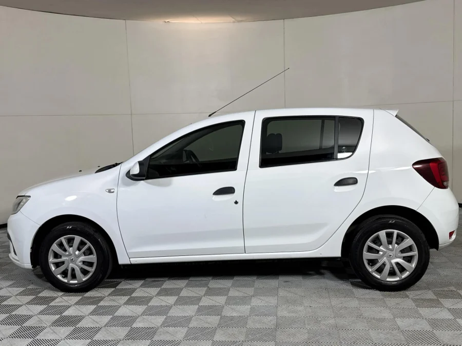 Used 2019 Renault Sandero 66kW turbo Expression - WeBuyCars Midstream