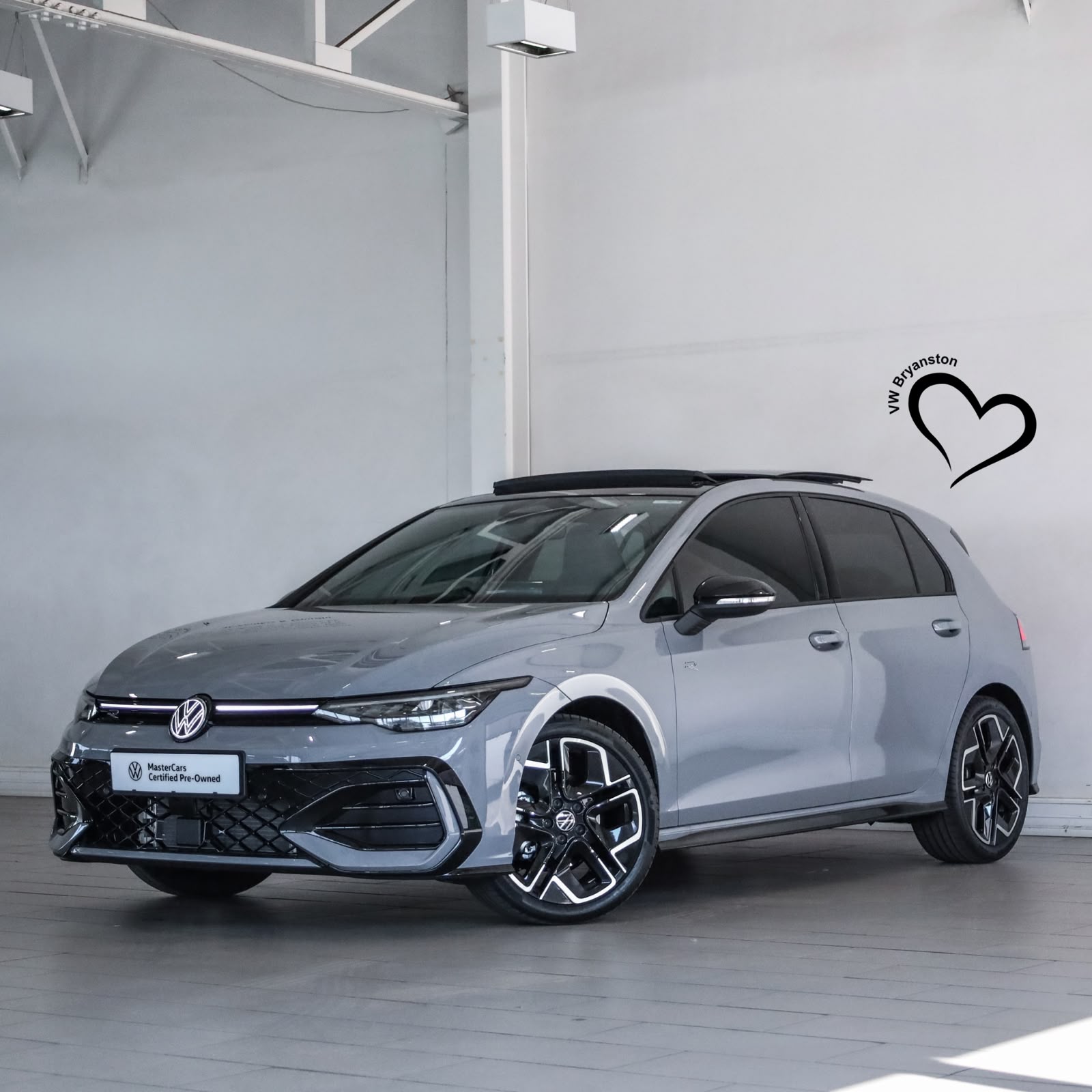 Used 2026 Volkswagen Golf 1.4TSI R-Line Plus