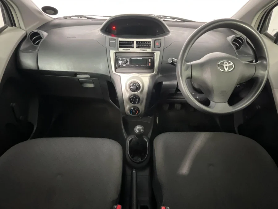 Used 2011 Toyota Yaris 5-door Zen3 S - WeBuyCars Richmond
