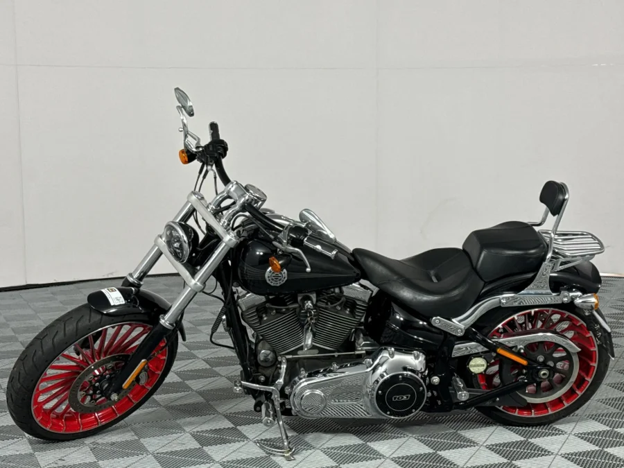 Preloaded Image 11