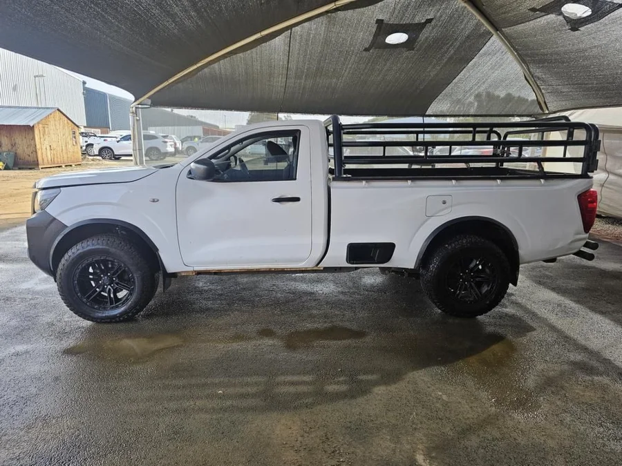 New 2022 Nissan Navara 2.5DDTi SE 4x4 - Private Seller