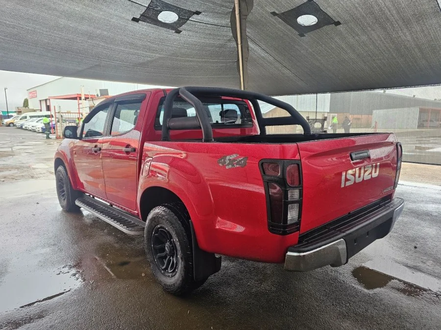 New 2018 Isuzu D-Max 250 double cab 4x4 X-Rider - Private Seller New 2018 Isuzu D-Max 250 double cab 4x4 X-Rider - Private Seller
