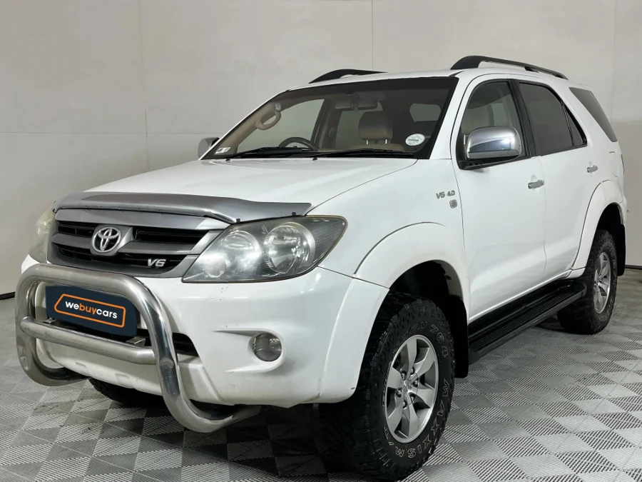 Used 2008 Toyota Fortuner V6 4.0 4x4 auto - WeBuyCars JHB South Used 2008 Toyota Fortuner V6 4.0 4x4 auto - WeBuyCars JHB South