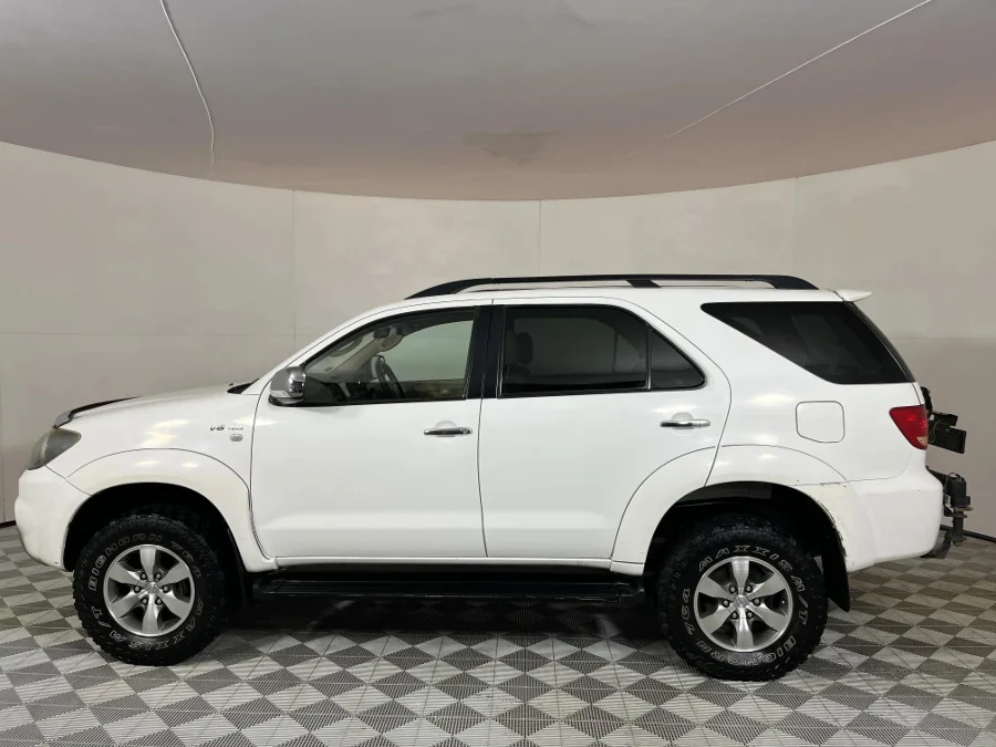 Used 2008 Toyota Fortuner V6 4.0 4x4 auto - WeBuyCars JHB South Used 2008 Toyota Fortuner V6 4.0 4x4 auto - WeBuyCars JHB South