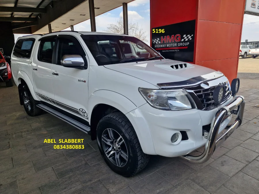 Used 2011 Toyota Hilux 3.0D-4D double cab 4x4 Raider Dakar edition auto - Highway Motors Used 2011 Toyota Hilux 3.0D-4D double cab 4x4 Raider Dakar edition auto - Highway Motors