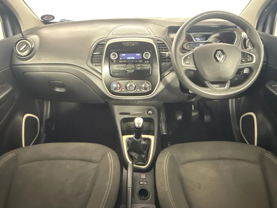 Used 2020 Renault Captur 66kW turbo Blaze - WeBuyCars Lansdowne