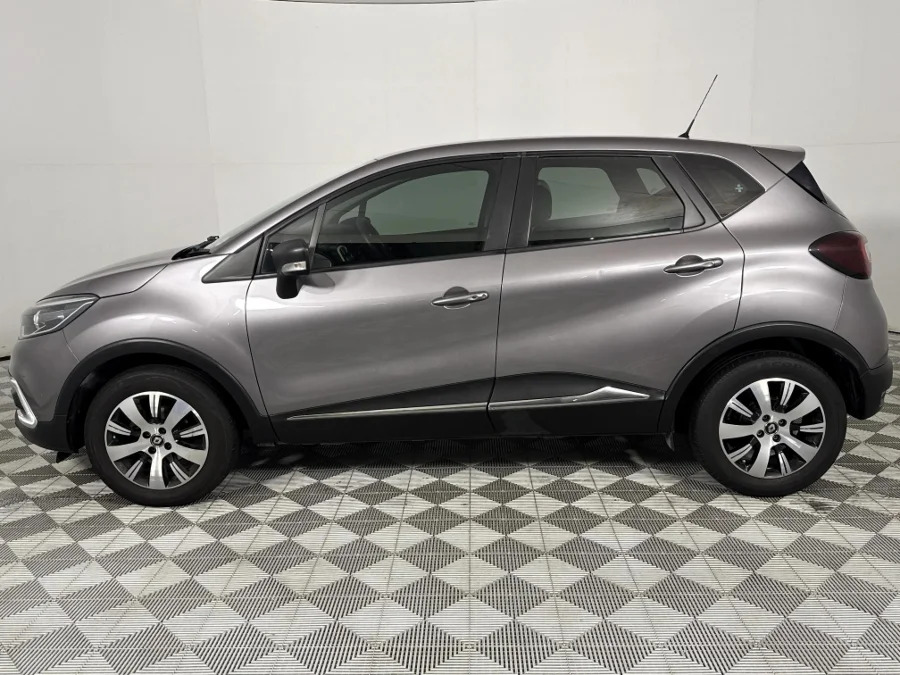 Used 2020 Renault Captur 66kW turbo Blaze - WeBuyCars Lansdowne