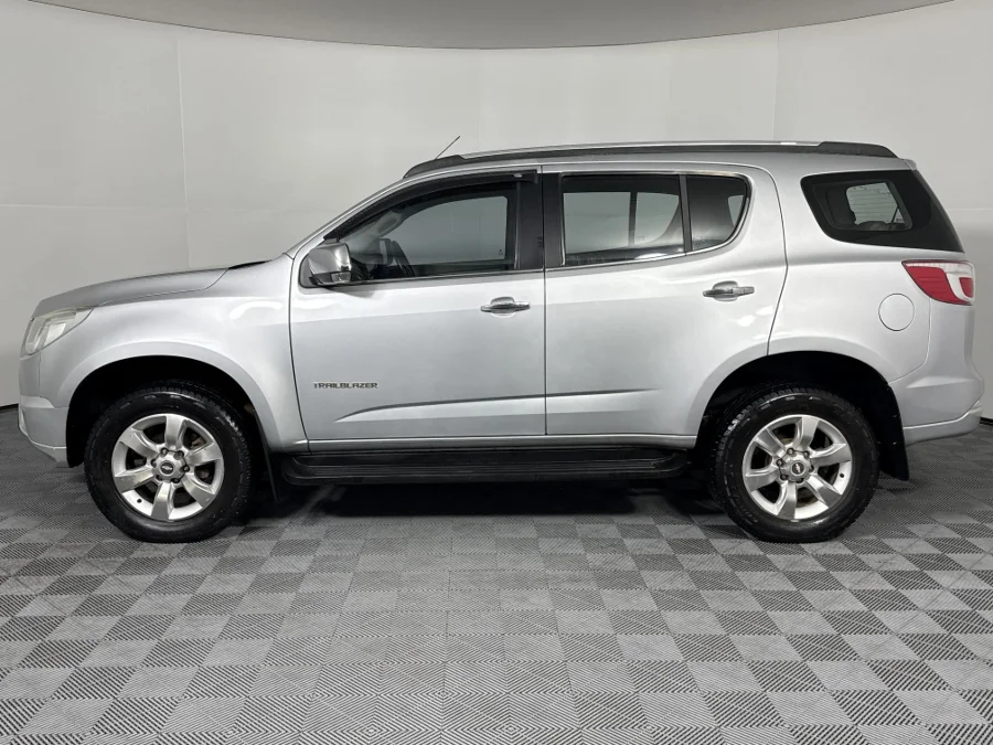 Used 2013 Chevrolet Trailblazer 2.8D 4x4 LTZ auto - WeBuyCars Montana Used 2013 Chevrolet Trailblazer 2.8D 4x4 LTZ auto - WeBuyCars Montana