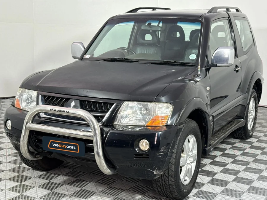 Used 2005 Mitsubishi Pajero 3-door 3.2DI-D GLS - WeBuyCars Germiston Used 2005 Mitsubishi Pajero 3-door 3.2DI-D GLS - WeBuyCars Germiston