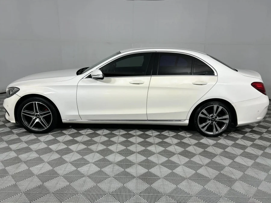 Used 2015 Mercedes-Benz C-Class C180 AMG Line auto - WeBuyCars Lansdowne Used 2015 Mercedes-Benz C-Class C180 AMG Line auto - WeBuyCars Lansdowne
