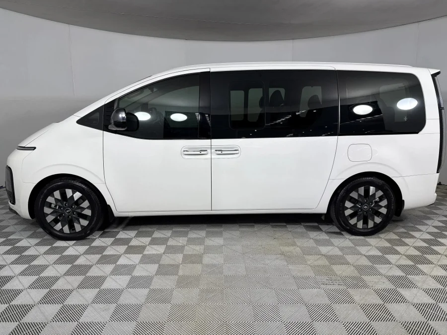 Used 2022 Hyundai Staria 2.2D Luxury - WeBuyCars Silverlakes Used 2022 Hyundai Staria 2.2D Luxury - WeBuyCars Silverlakes