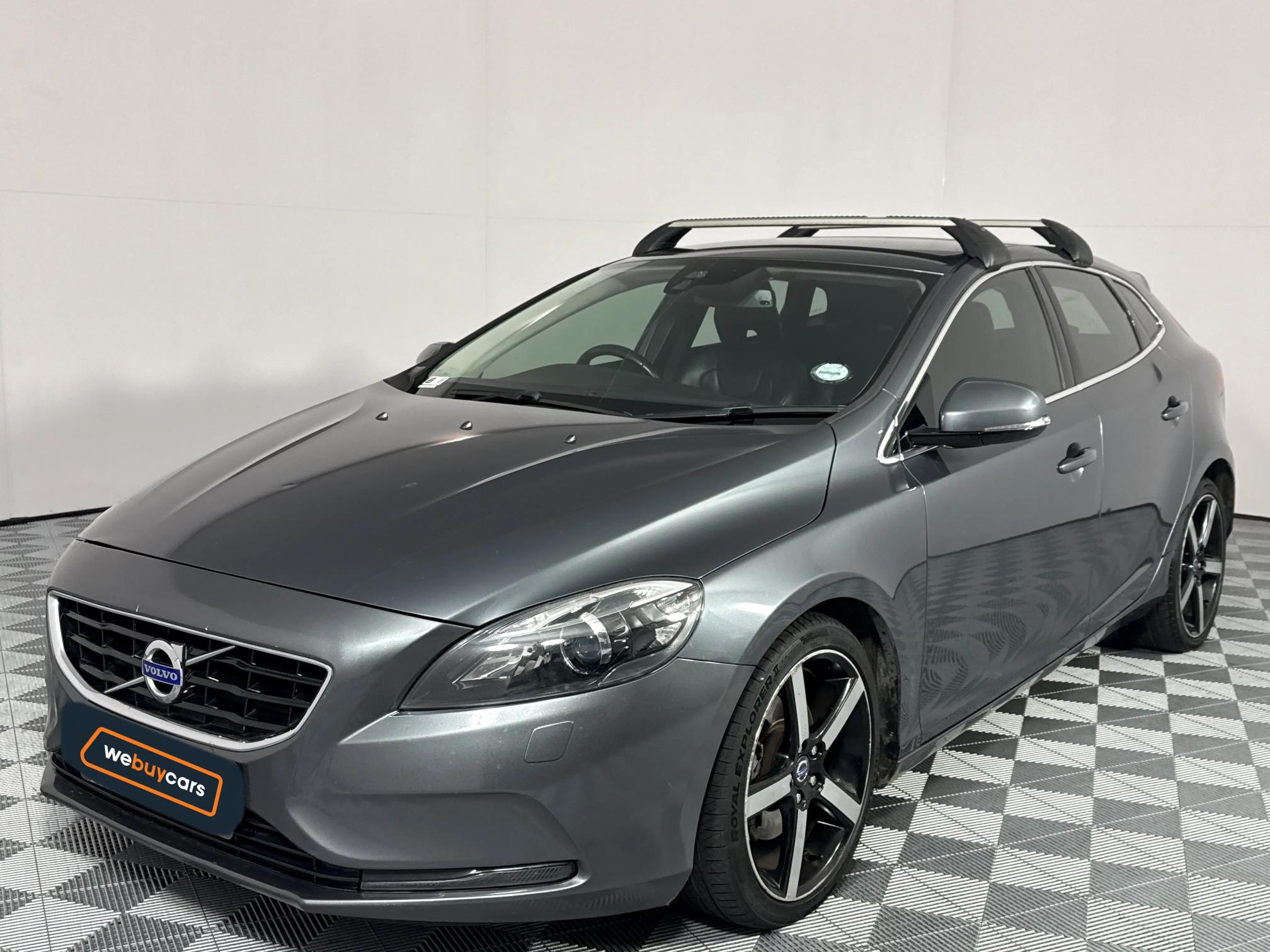 Used 2014 Volvo V40 T3 Elite
