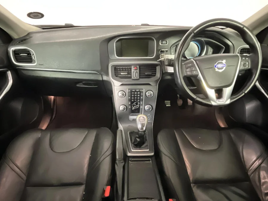 Used 2014 Volvo V40 T3 Elite - WeBuyCars Brackenfell Cape Town Used 2014 Volvo V40 T3 Elite - WeBuyCars Brackenfell Cape Town