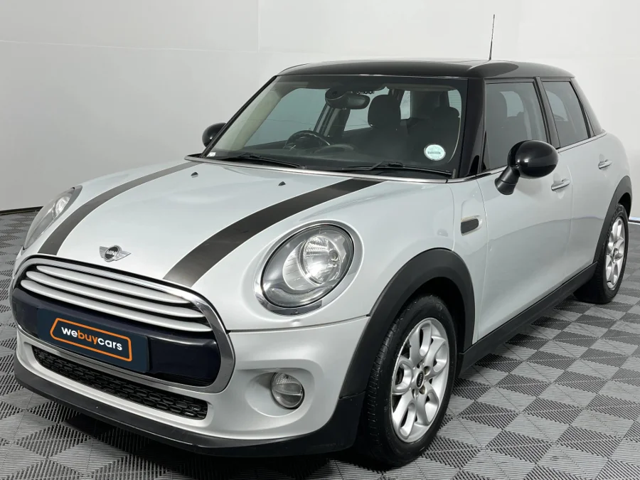 Used 2015 MINI Hatch Cooper Hatch 5-door Seven 7 - WeBuyCars Montana Used 2015 MINI Hatch Cooper Hatch 5-door Seven 7 - WeBuyCars Montana