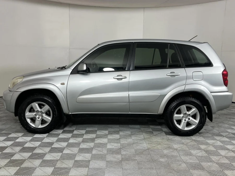 Used 2004 Toyota RAV4 200 5-door 4x4 automatic - WeBuyCars Mbombela Used 2004 Toyota RAV4 200 5-door 4x4 automatic - WeBuyCars Mbombela