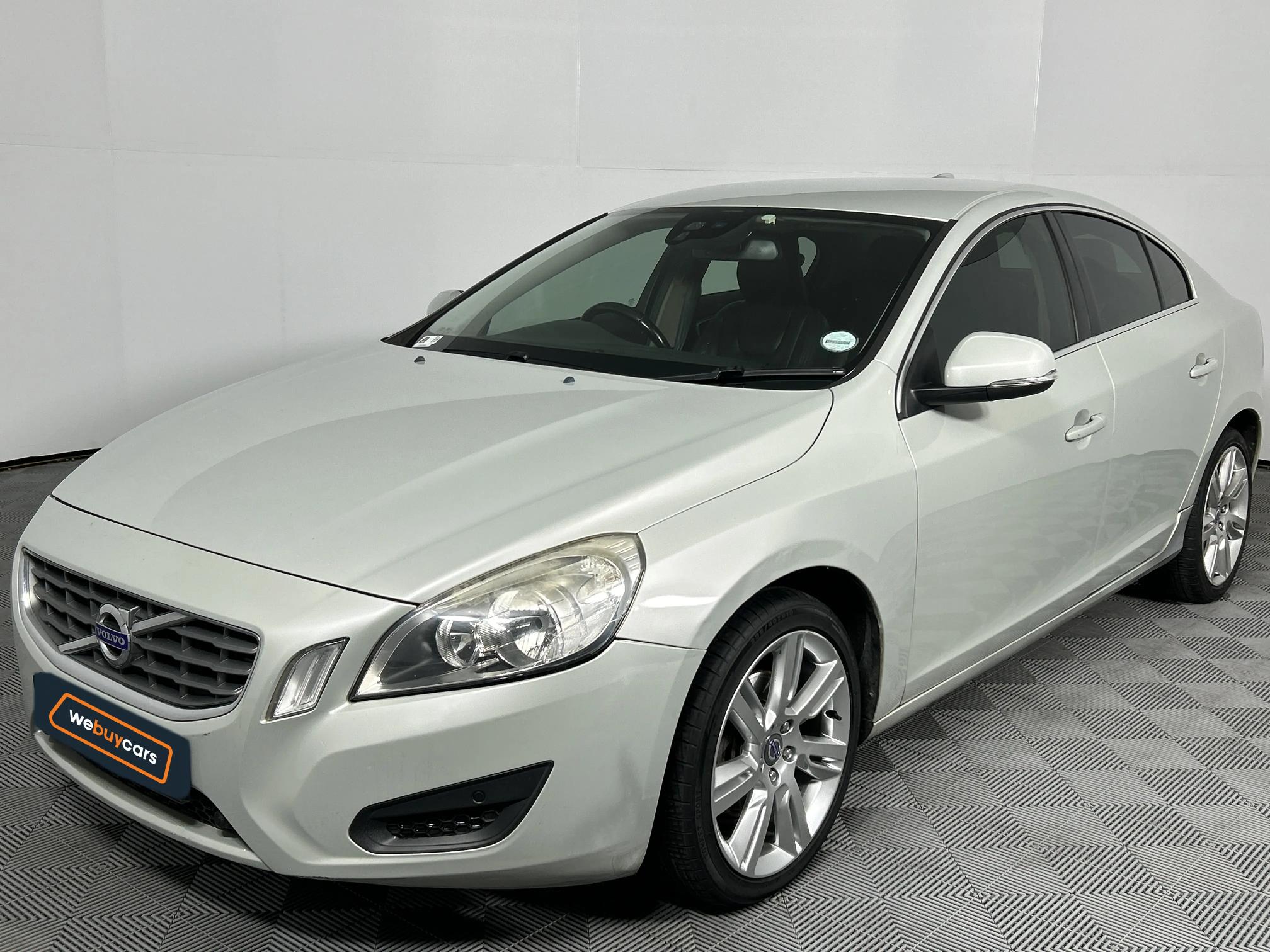 Used 2011 Volvo S60 T5 Excel auto