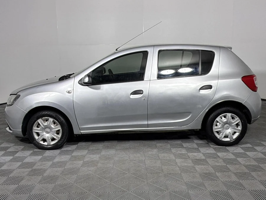 Used 2015 Renault Sandero 66kW turbo Expression - WeBuyCars Witbank Used 2015 Renault Sandero 66kW turbo Expression - WeBuyCars Witbank