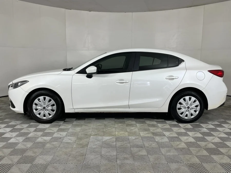 Used 2015 Mazda Mazda3 sedan 2.0 Individual - WeBuyCars The Dome
