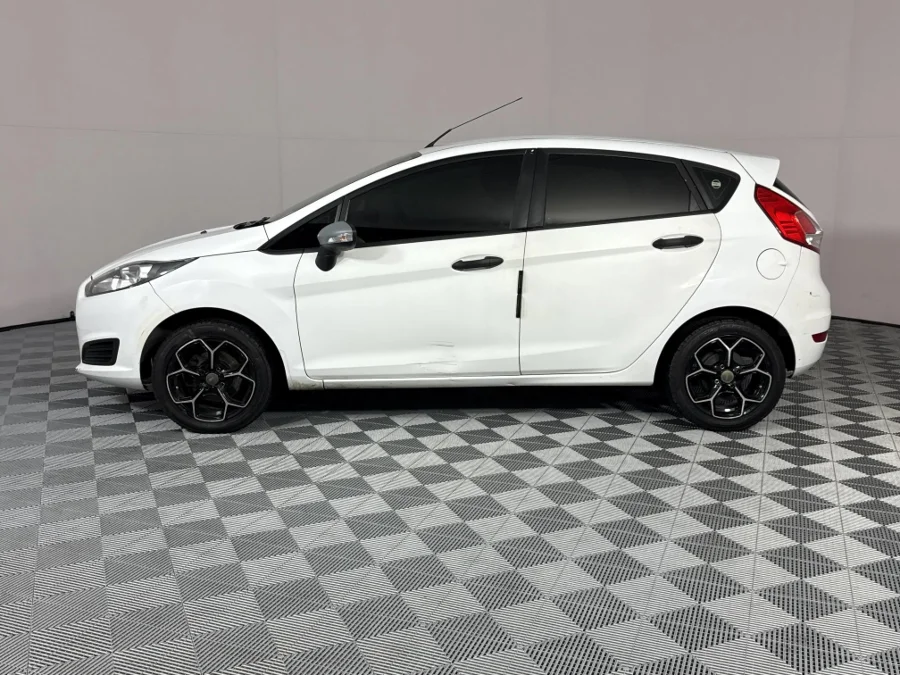 Used 2016 Ford Fiesta 5-door 1.4 Ambiente - WeBuyCars Brackenfell Cape Town