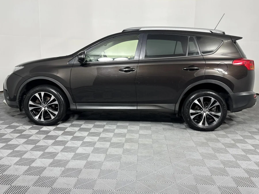 Used 2015 Toyota RAV4 2.0 GX auto - WeBuyCars Montana