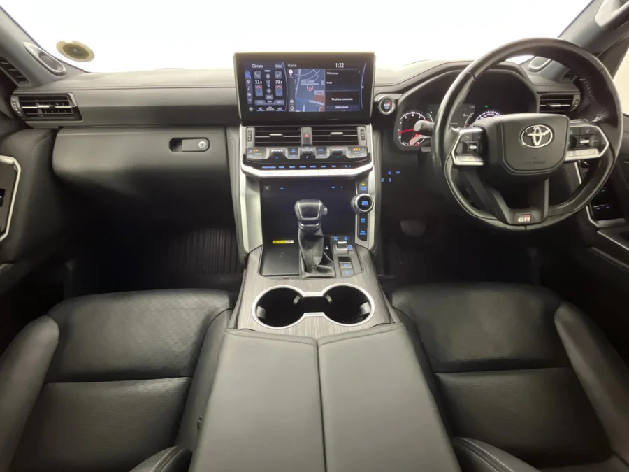 Used 2022 Toyota Land Cruiser 300 3.5T GR-Sport - WeBuyCars Montana