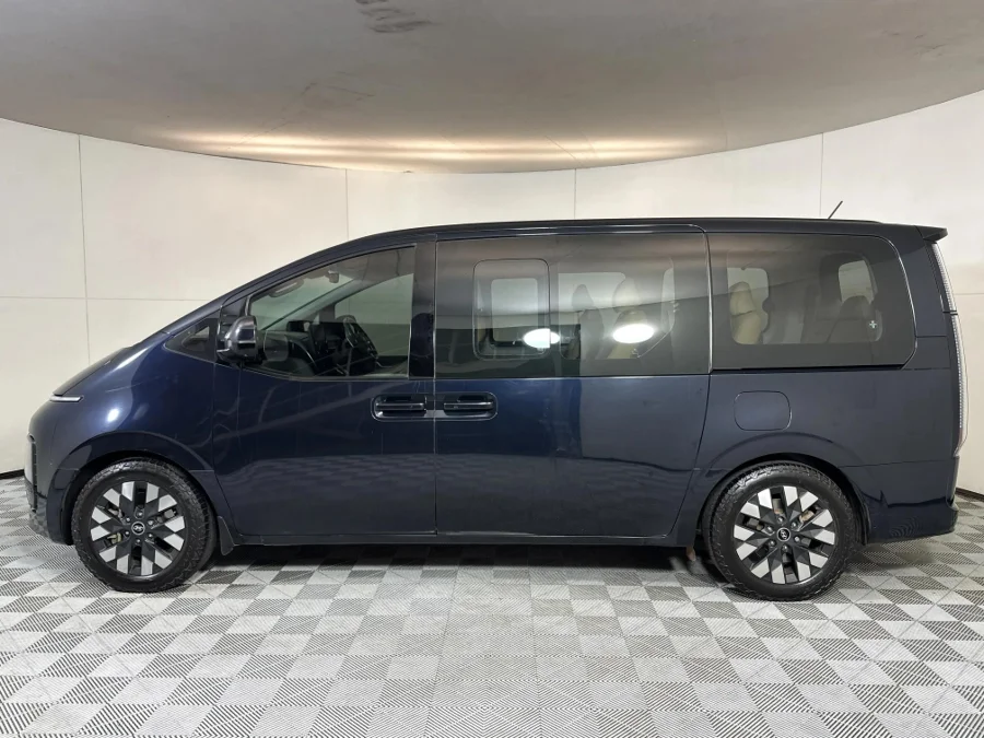 Used 2022 Hyundai Staria 2.2D Luxury - WeBuyCars Midstream Used 2022 Hyundai Staria 2.2D Luxury - WeBuyCars Midstream