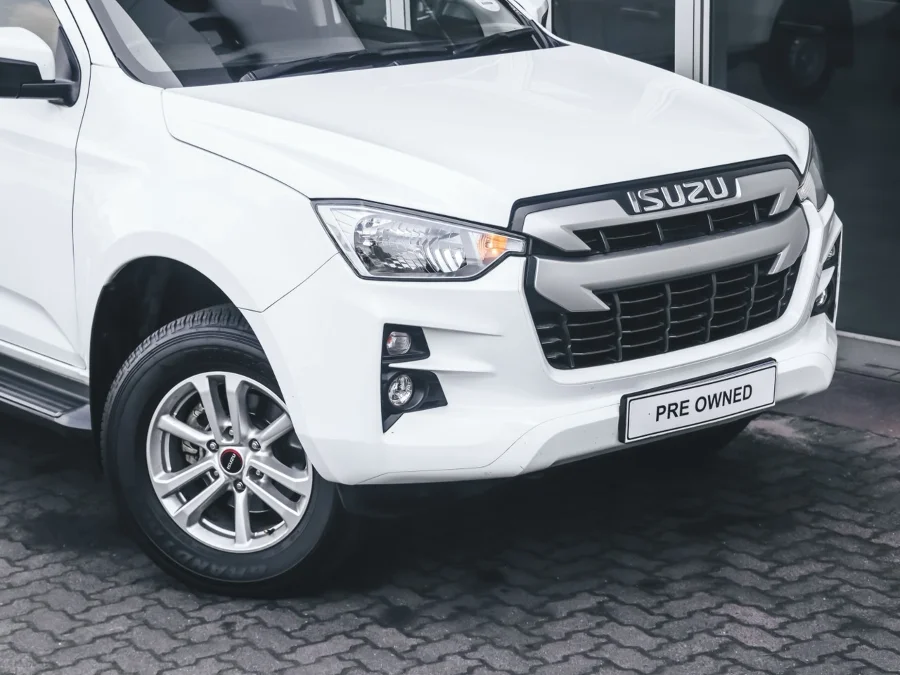 Used 2023 Isuzu D-Max 1.9TD double cab LS 4x4 auto - Isuzu Richards Bay Used 2023 Isuzu D-Max 1.9TD double cab LS 4x4 auto - Isuzu Richards Bay
