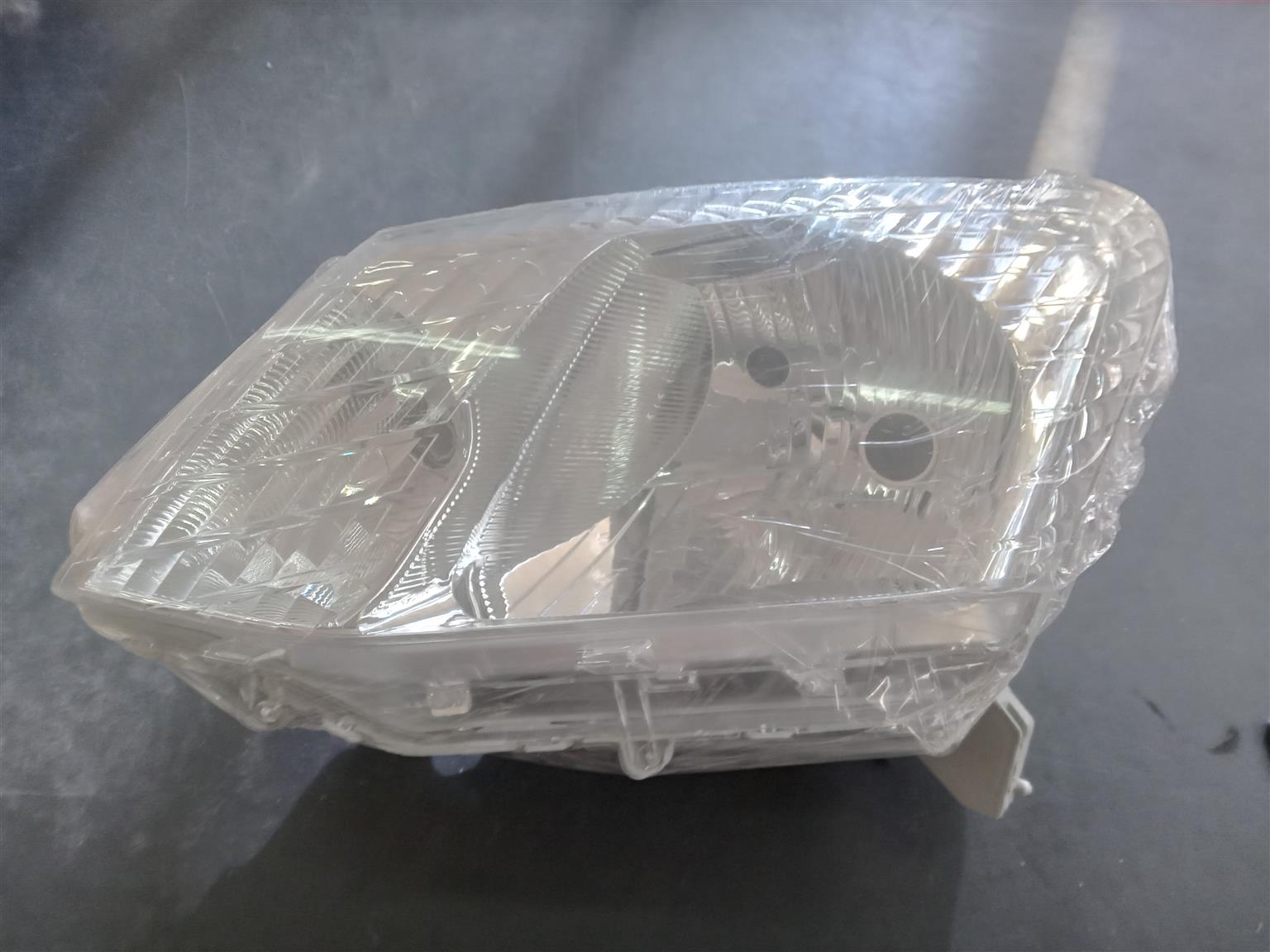 Left Hand (LH) Headlight Assembly for Isuzu D-Max / KB Series (2011–2018)