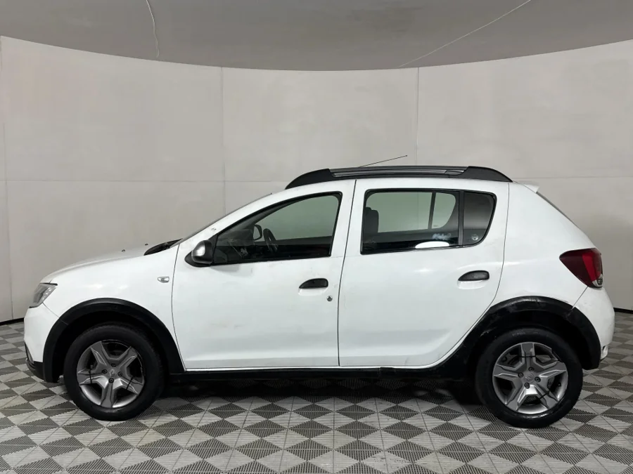 Used 2017 Renault Sandero 66kW turbo Stepway Expression - WeBuyCars JHB South Used 2017 Renault Sandero 66kW turbo Stepway Expression - WeBuyCars JHB South
