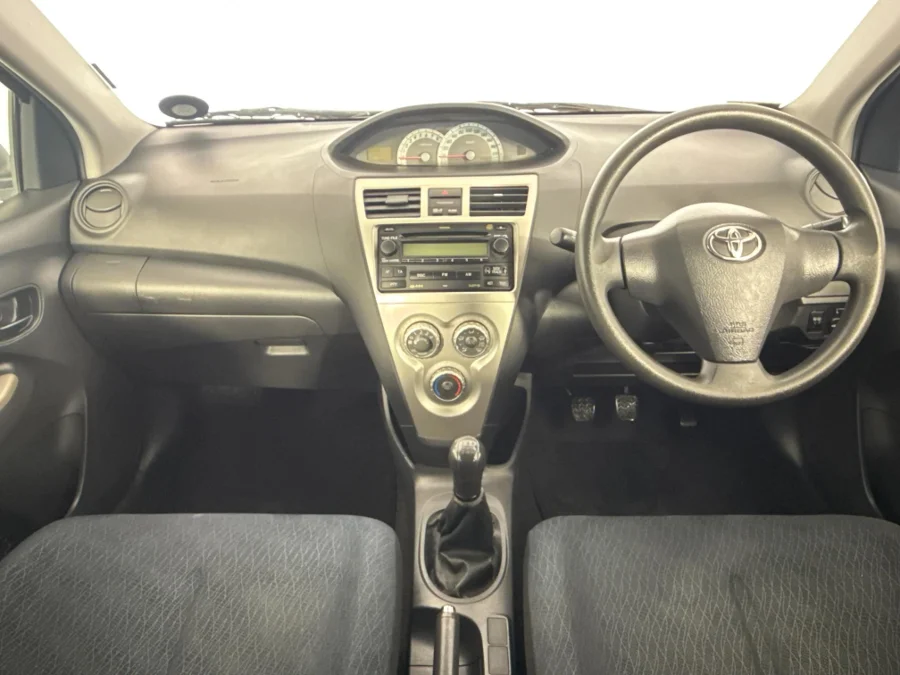 Used 2006 Toyota Yaris 1.3 sedan T3 Spirit - WeBuyCars Richmond