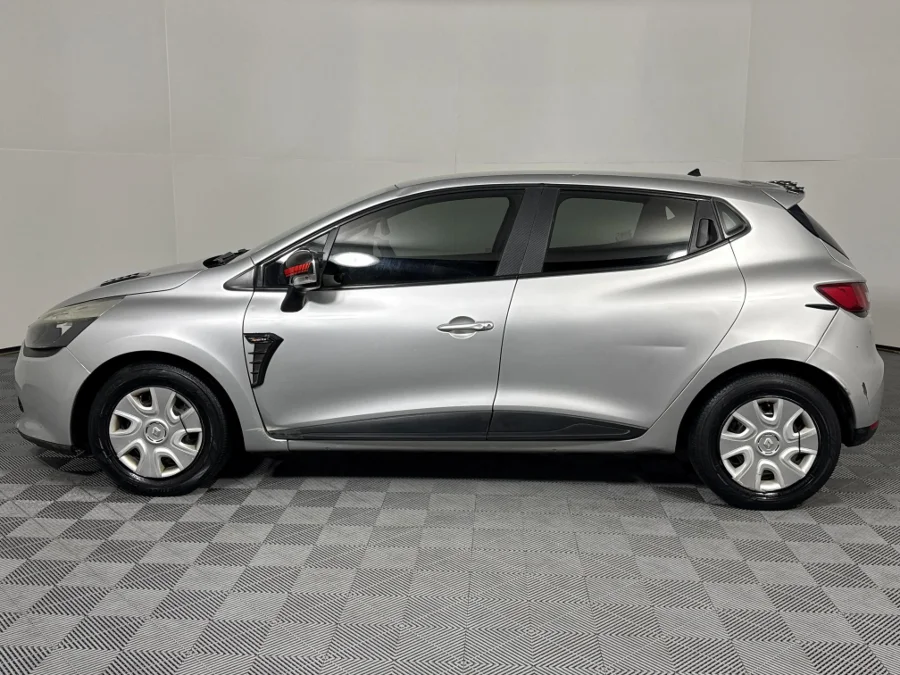 Used 2016 Renault Clio 66kW turbo Authentique - WeBuyCars Montana Used 2016 Renault Clio 66kW turbo Authentique - WeBuyCars Montana