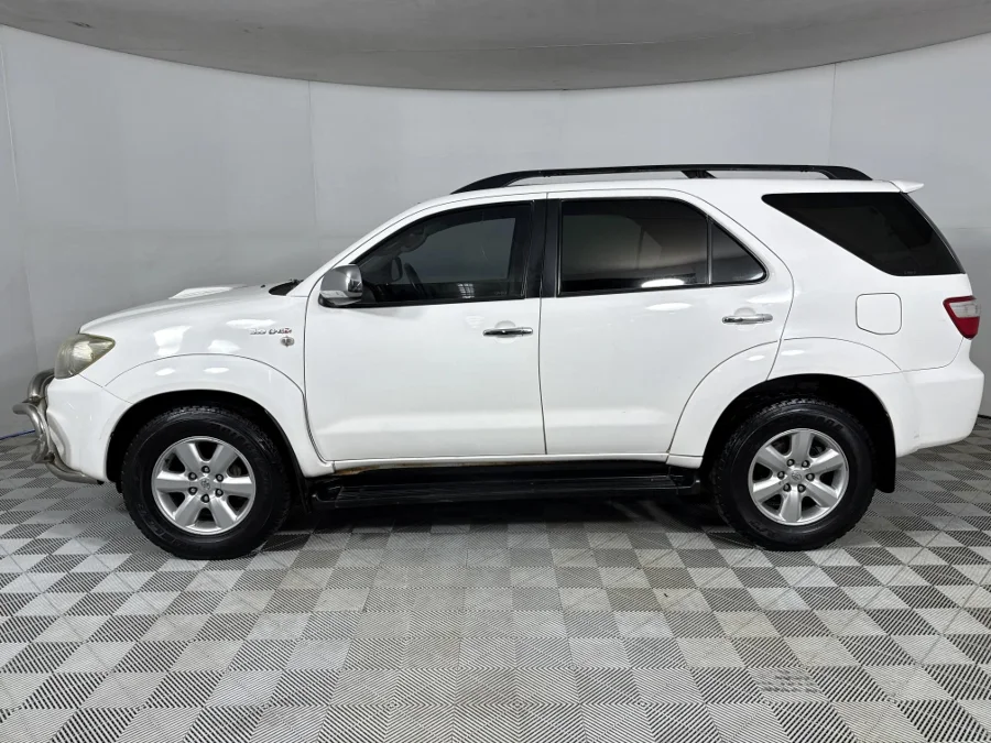 Used 2010 Toyota Fortuner 3.0D-4D 4x4 - WeBuyCars Silverlakes Used 2010 Toyota Fortuner 3.0D-4D 4x4 - WeBuyCars Silverlakes