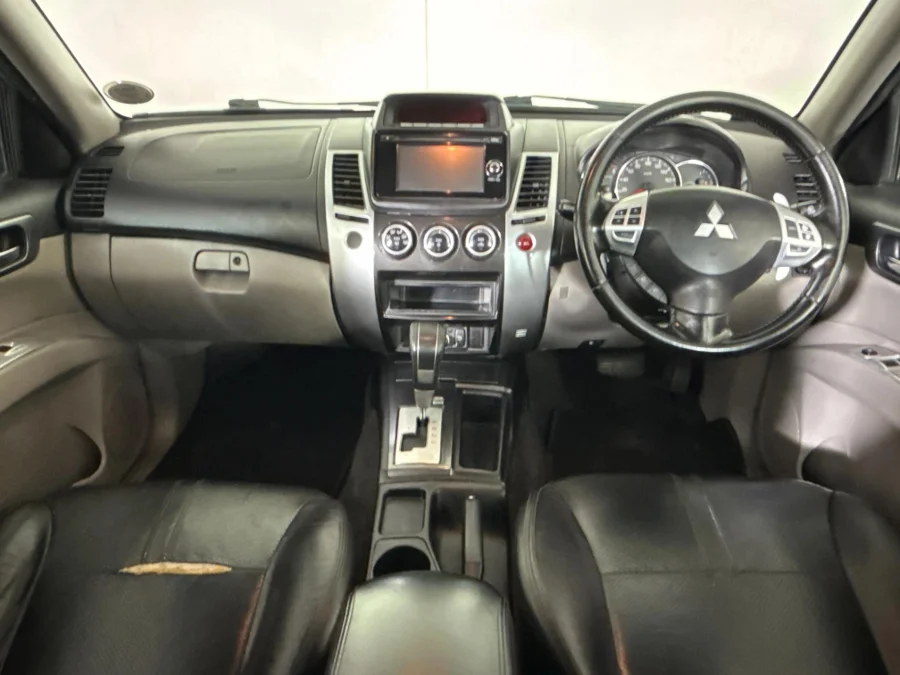 Used 2014 Mitsubishi Pajero Sport 2.5DI-D auto - WeBuyCars Midstream Used 2014 Mitsubishi Pajero Sport 2.5DI-D auto - WeBuyCars Midstream