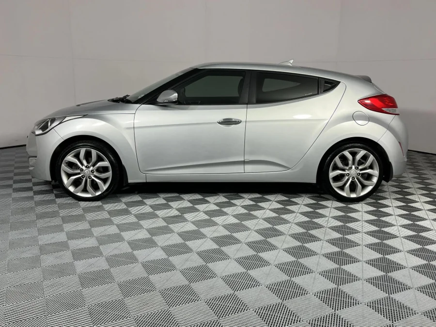 Used 2016 Hyundai Veloster 1.6 Executive - WeBuyCars Brackenfell Cape Town Used 2016 Hyundai Veloster 1.6 Executive - WeBuyCars Brackenfell Cape Town