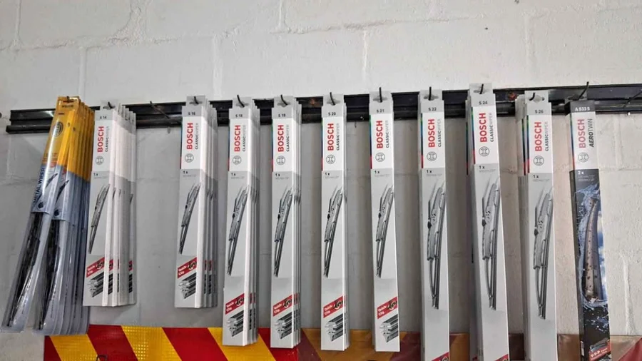 Classic Metal Wiper Blades available - Smiths Motor Spares Classic Metal Wiper Blades available - Smiths Motor Spares