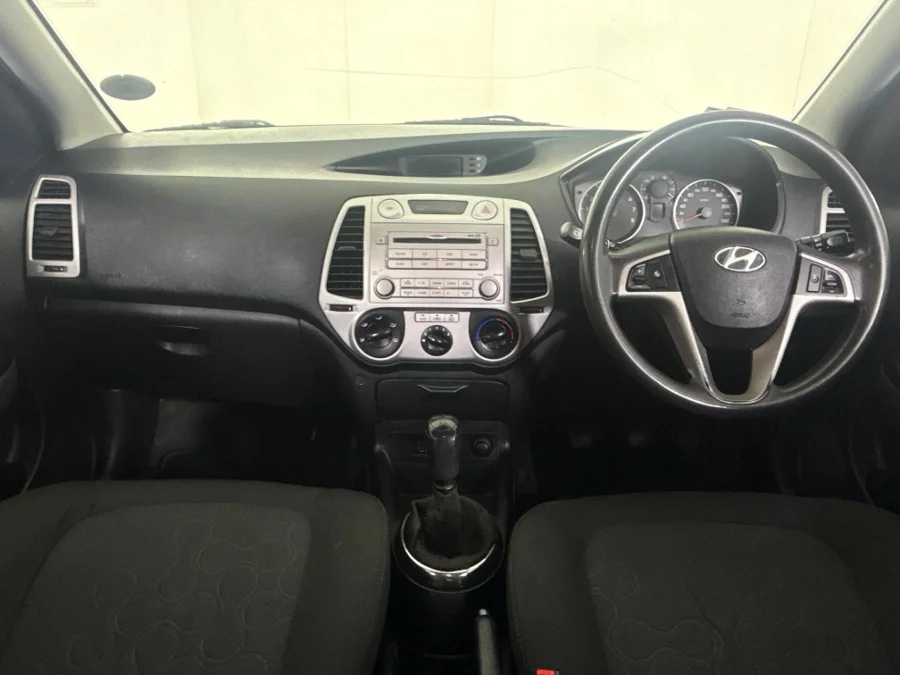 Used 2012 Hyundai i20 1.6 Remix - WeBuyCars Gqeberha