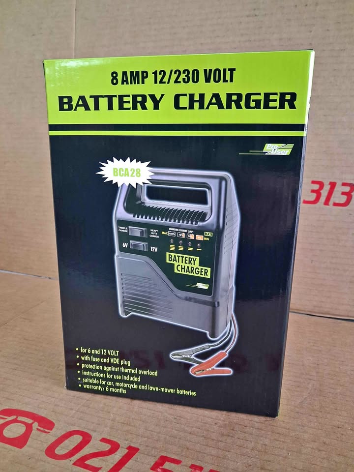 Battery charger 8amp 12/230 volt