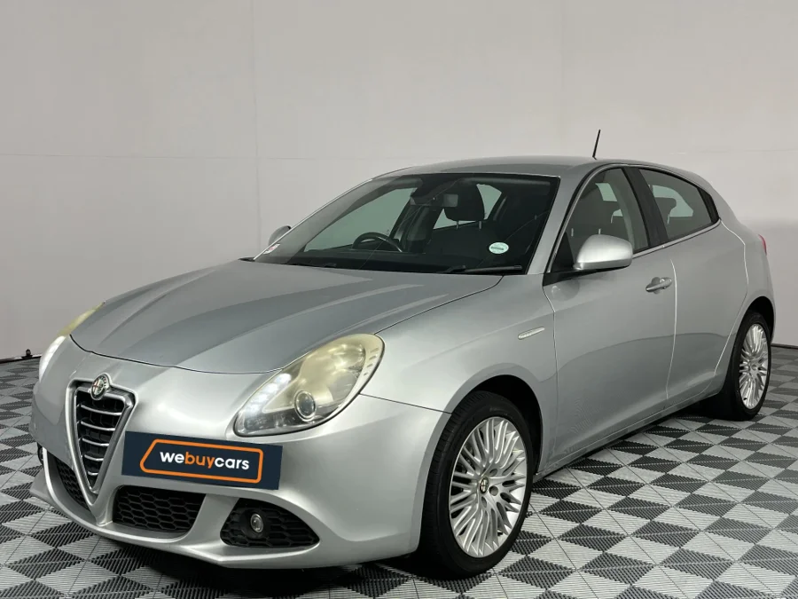 Used 2013 Alfa Romeo Giulietta 1.4TBi Distinctive - WeBuyCars Lansdowne Used 2013 Alfa Romeo Giulietta 1.4TBi Distinctive - WeBuyCars Lansdowne