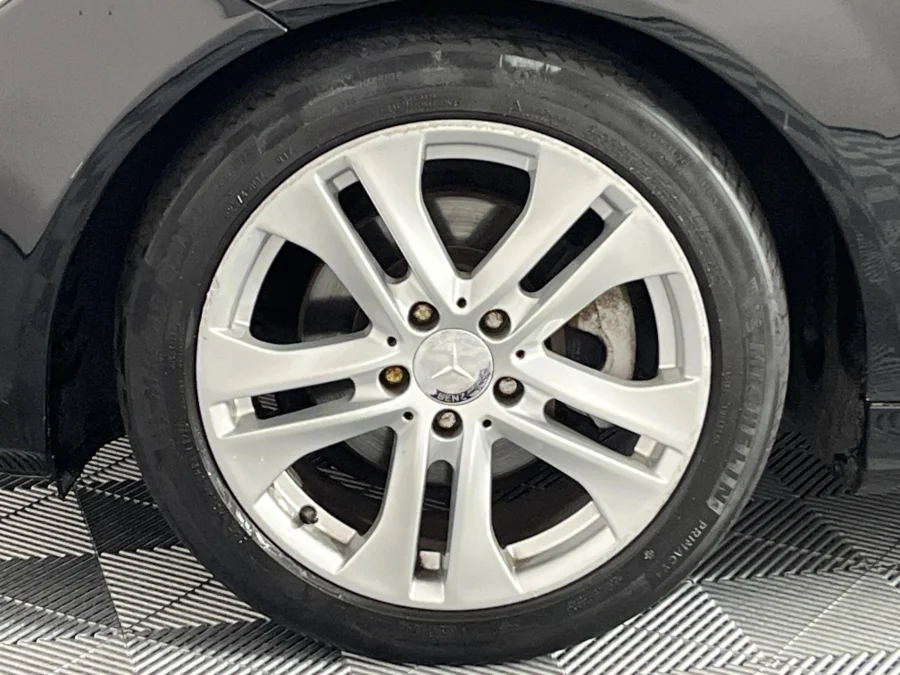 Used 2012 Mercedes-Benz C-Class C200 Avantgarde AMG Sports - WeBuyCars Lansdowne Used 2012 Mercedes-Benz C-Class C200 Avantgarde AMG Sports - WeBuyCars Lansdowne