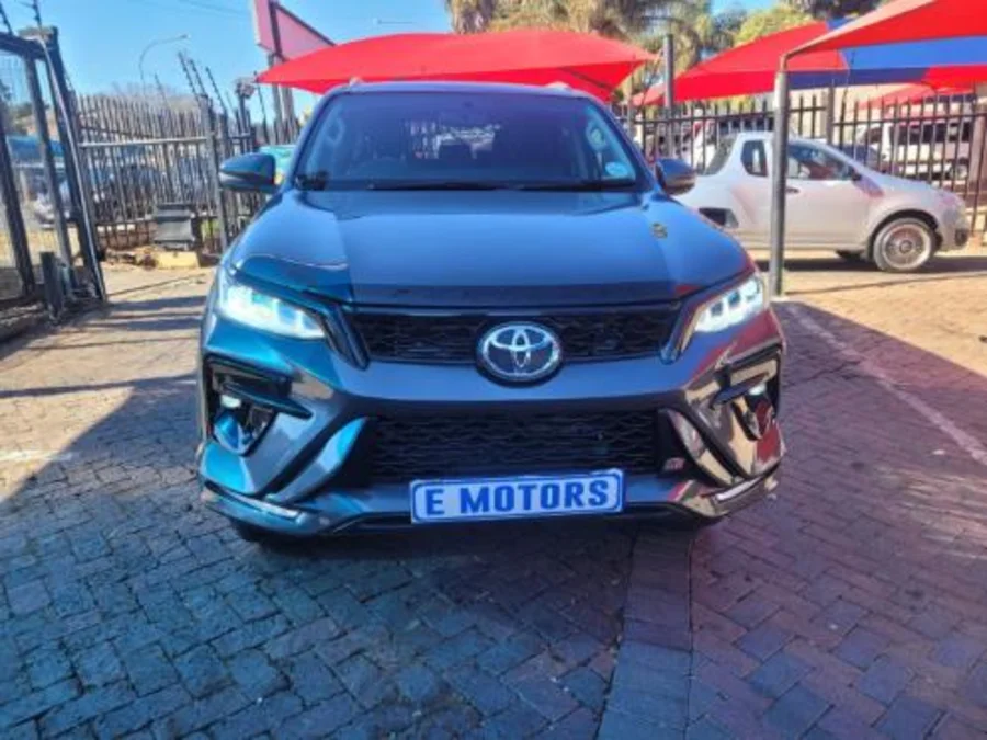 Used 2023 Toyota Fortuner 2.4GD-6 4x4 auto - E Motors Used 2023 Toyota Fortuner 2.4GD-6 4x4 auto - E Motors