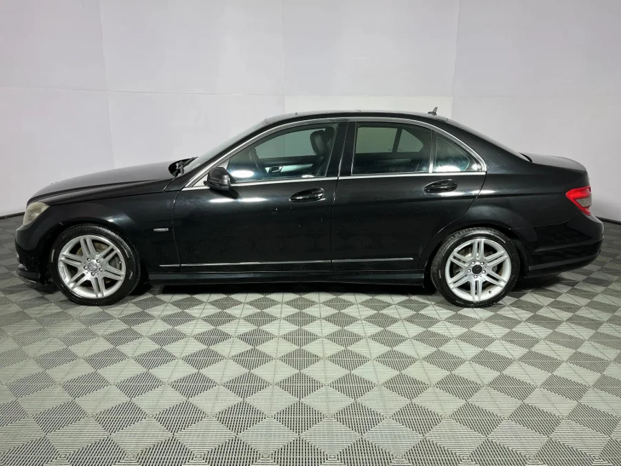 Used 2010 Mercedes-Benz C-Class C300 Avantgarde - WeBuyCars Rustenburg Used 2010 Mercedes-Benz C-Class C300 Avantgarde - WeBuyCars Rustenburg