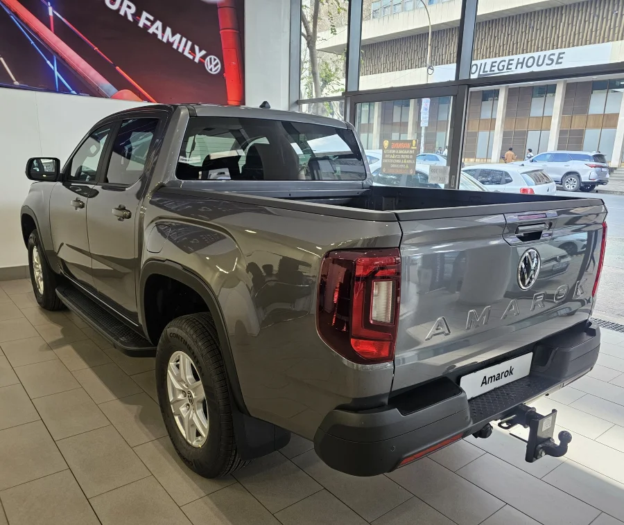 New 2026 Volkswagen Amarok 2.0TDI double cab Life - VW Braamfontein New New 2026 Volkswagen Amarok 2.0TDI double cab Life - VW Braamfontein New